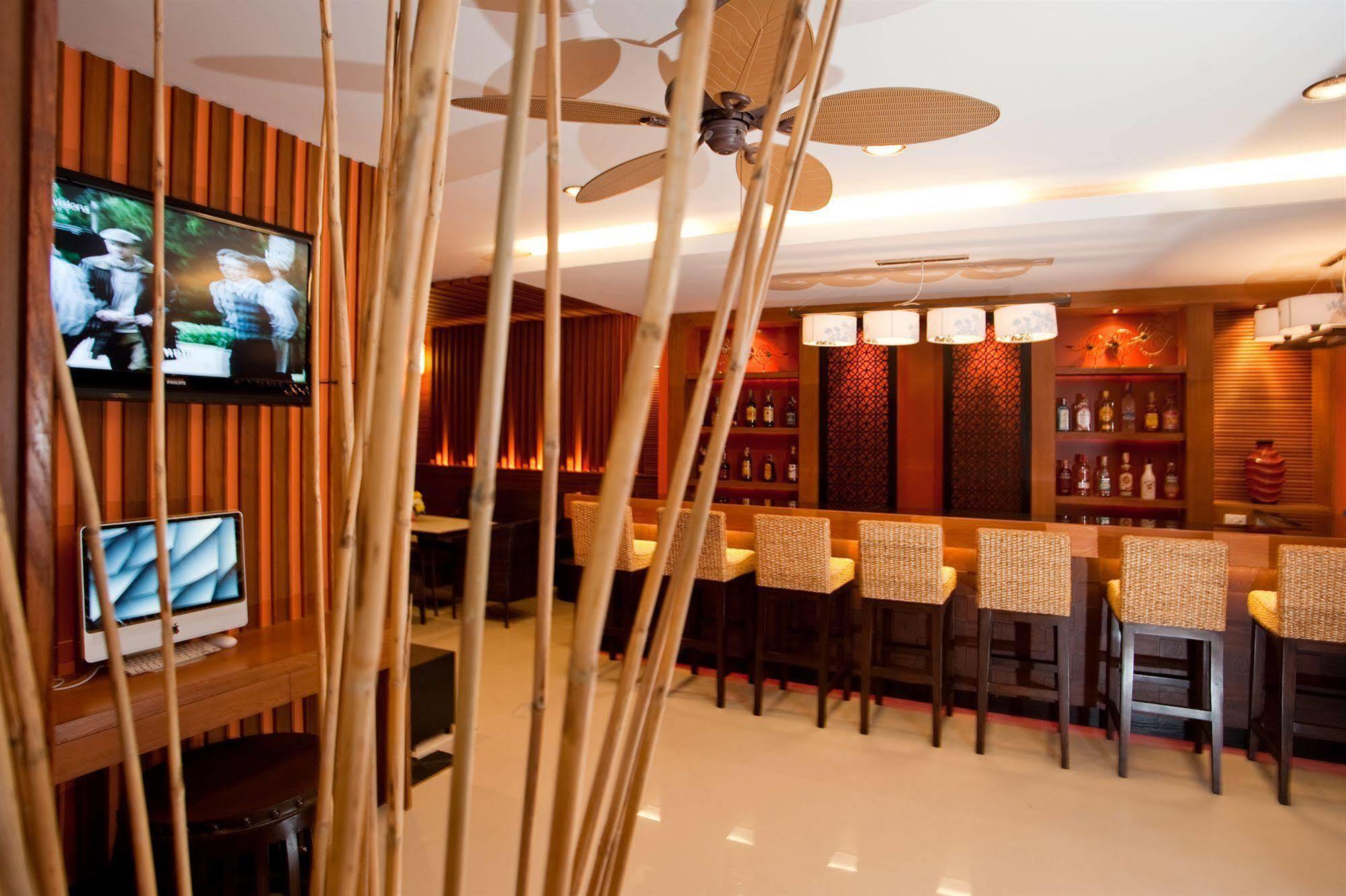 Deva Suites Patong Phuket Ngoại thất bức ảnh